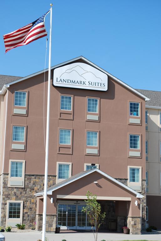 Landmark Suites - Уиллистон Экстерьер фото